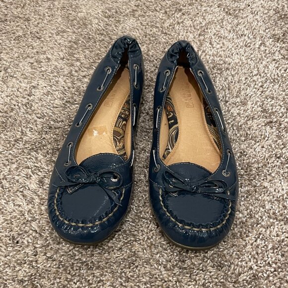 Sperry Navy Patent Leather Slip On Loafer Bow Accent Size 8.5 - Picture 1 of 5